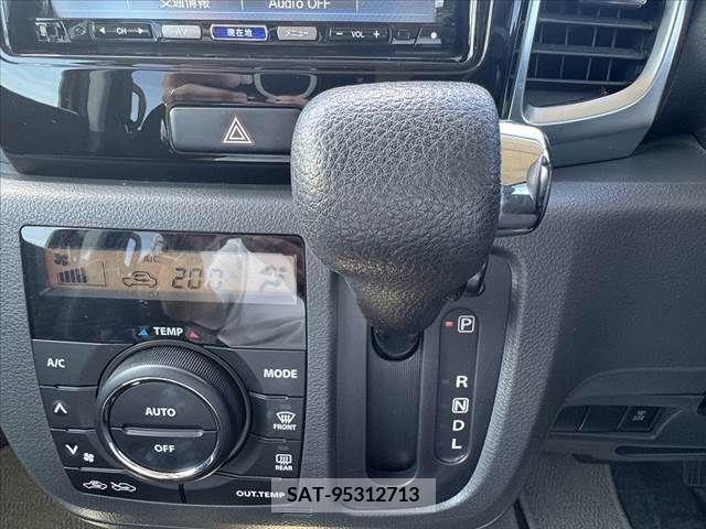 Suzuki SPACIA 2014-04 381624-23