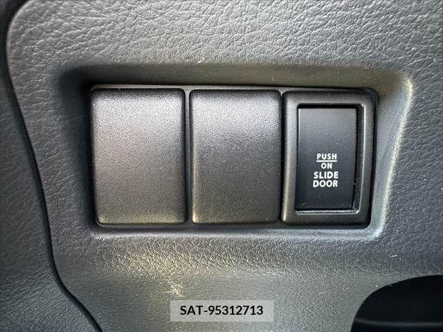 Suzuki SPACIA 2014-04 381624-27