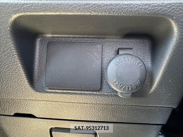 Suzuki SPACIA 2014-04 381624-26