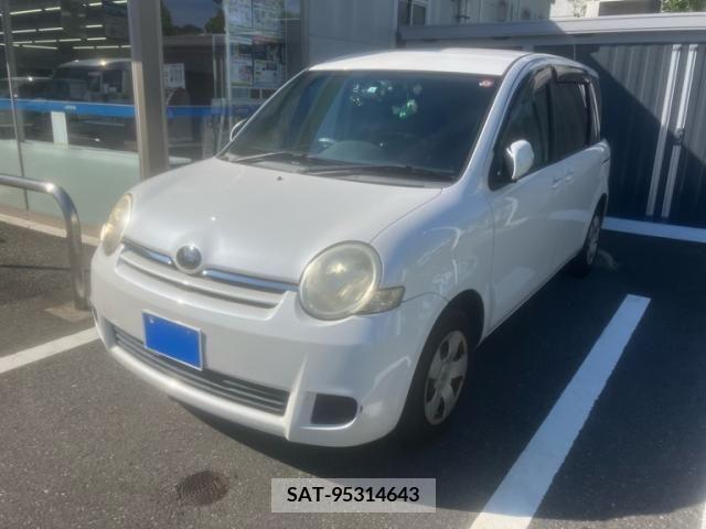 Toyota SIENTA 2010-09 394071-0