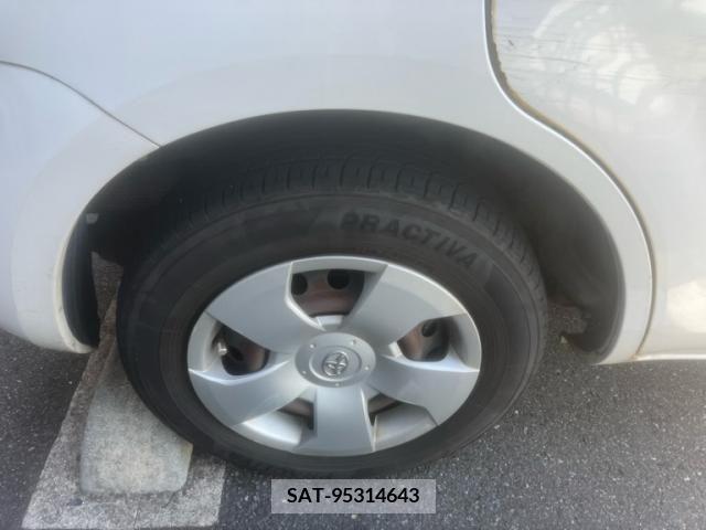 Toyota SIENTA 2010-09 394071-8
