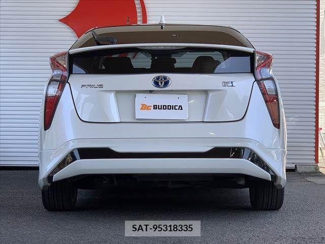Toyota PRIUS 2016-07 281916-12