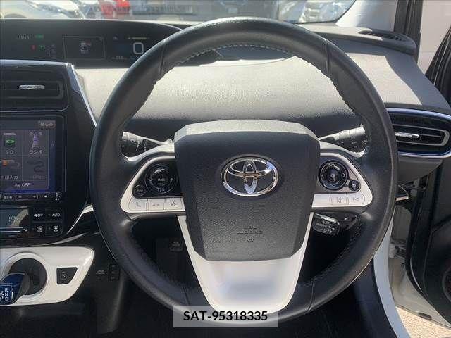 Toyota PRIUS 2016-07 281916-6
