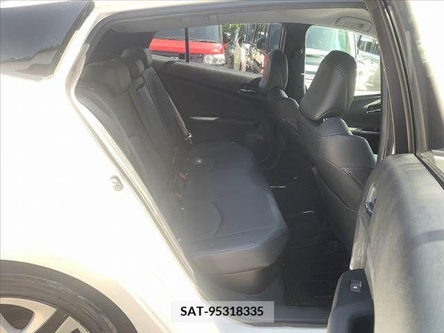 Toyota PRIUS 2016-07 281916-14