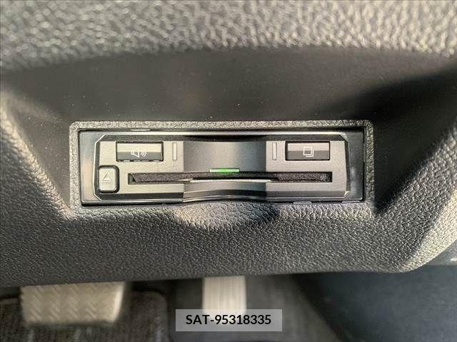 Toyota PRIUS 2016-07 281916-4