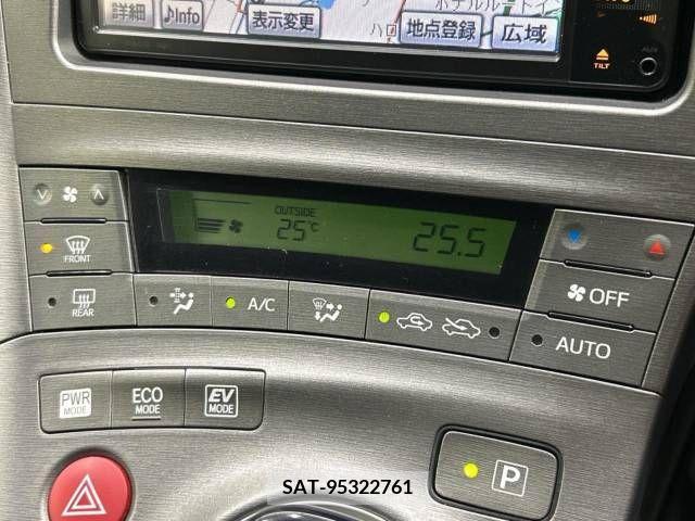 Toyota PRIUS 2013-06 322046-5
