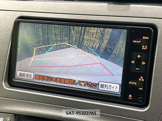 Toyota PRIUS 2013-06 322046-3