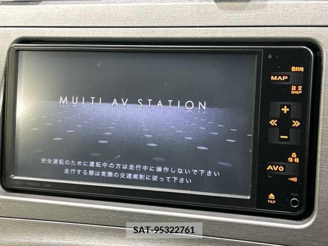Toyota PRIUS 2013-06 322046-2