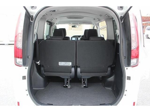 Toyota ESQUIRE 2015-04 195083-16