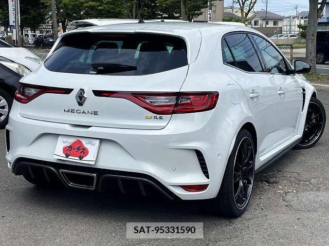 Renault MEGANE 2019-09 367119-2