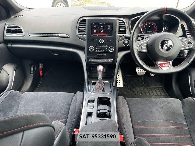 Renault MEGANE 2019-09 367119-1