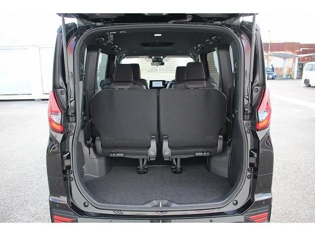 Toyota NOAH 2022-04 23509-16