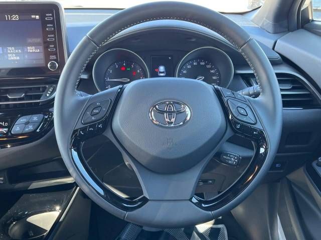 Toyota C-HR 2023-06 186376-11