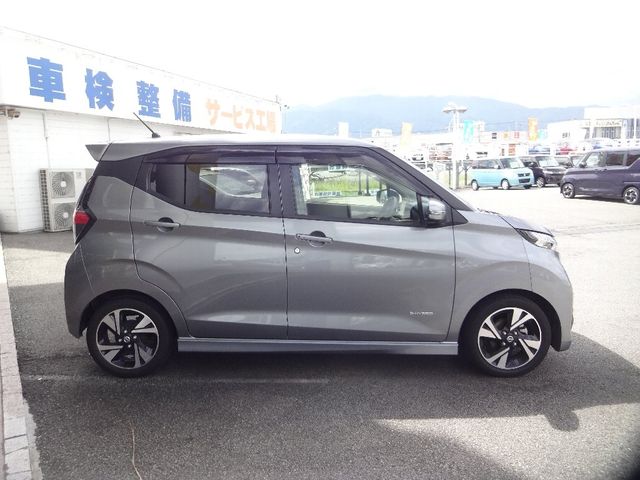 Nissan DAYZ 2019-04 21266-3