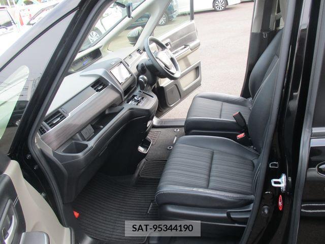 Honda FREED 2019-01 214503-4