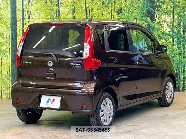 Nissan DAYZ 2016-02 253852-17