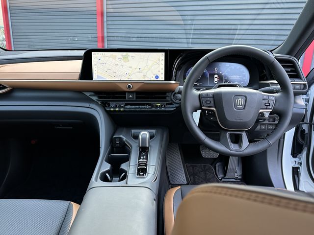 Toyota CROWN 2023-07 21145-1