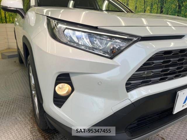 Toyota RAV4 2021-01 282813-12