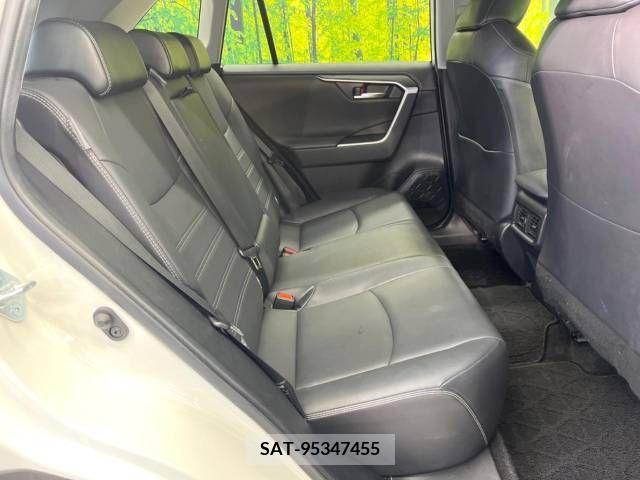 Toyota RAV4 2021-01 282813-9
