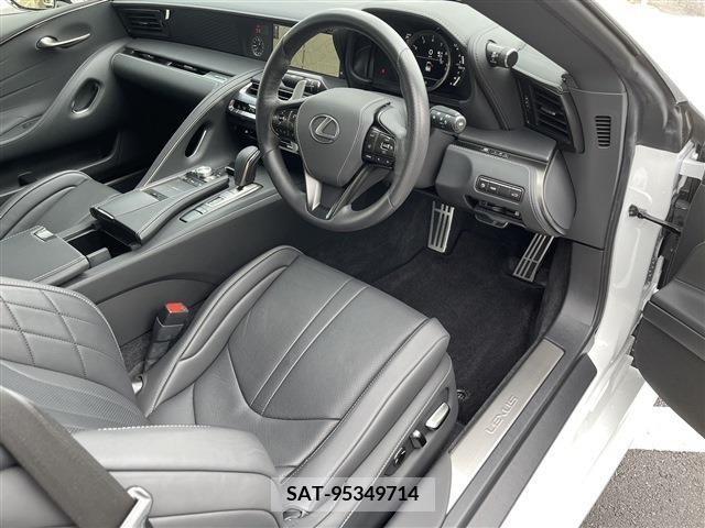 Lexus LC 2022-05 397110-12