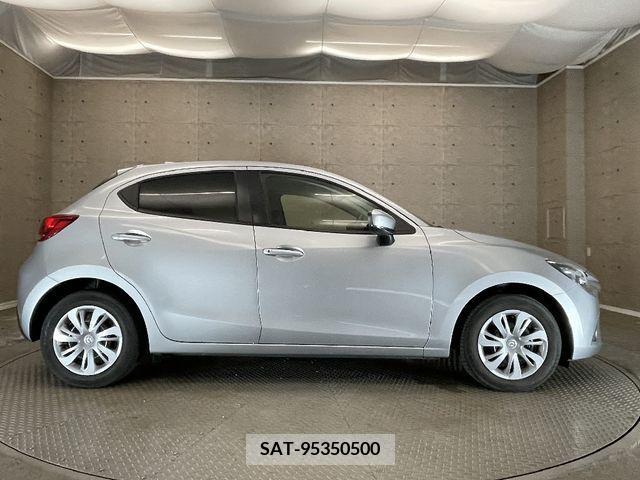 Mazda DEMIO 2017-07 233266-13