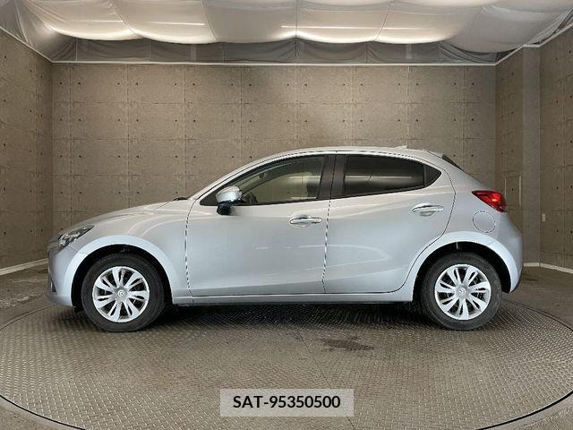Mazda DEMIO 2017-07 233266-14
