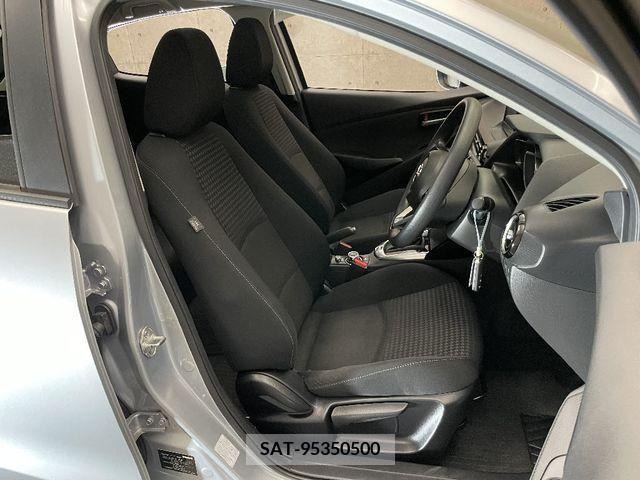 Mazda DEMIO 2017-07 233266-3