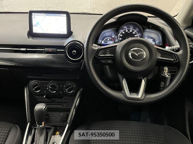 Mazda DEMIO 2017-07 233266-2
