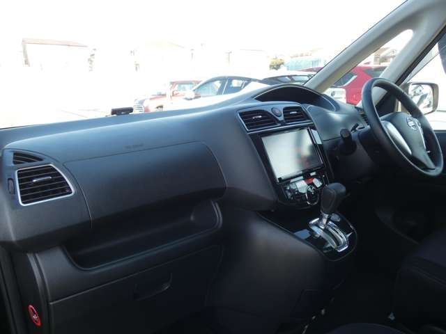 Nissan SERENA 2013-01 3601-1