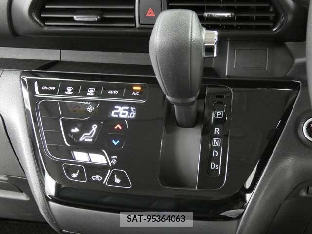 Mitsubishi EK X SPACE 2021-03 204425-11