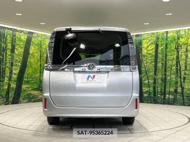 Toyota VOXY 2016-03 288948-16