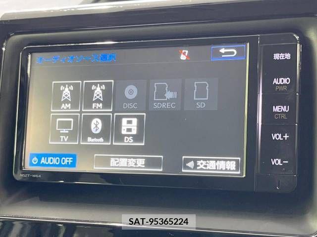 Toyota VOXY 2016-03 288948-3