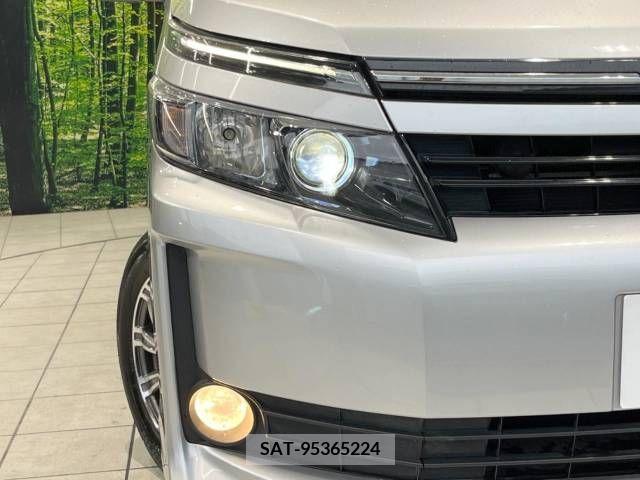 Toyota VOXY 2016-03 288948-13