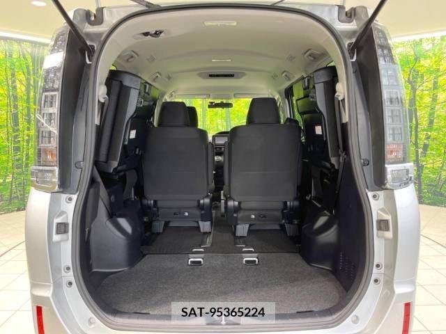 Toyota VOXY 2016-03 288948-11