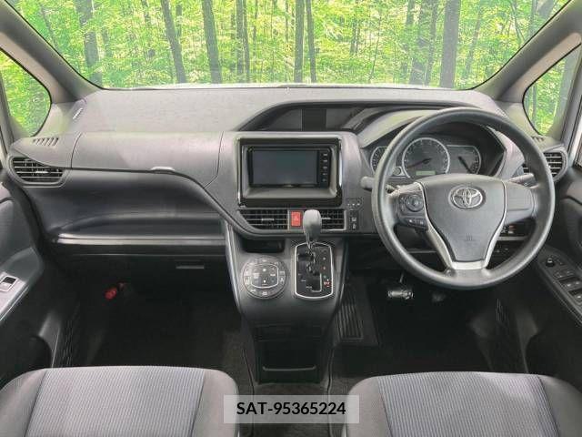 Toyota VOXY 2016-03 288948-1