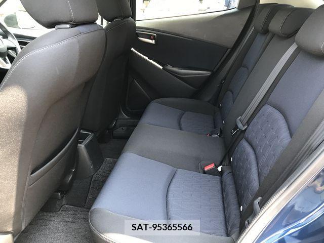Mazda DEMIO 2016-04 385389-16