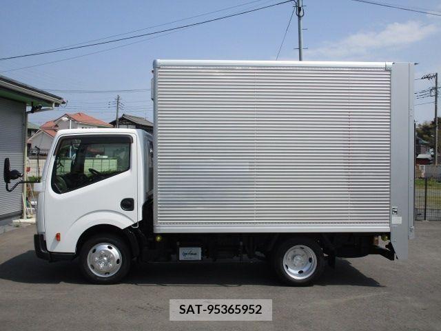 Nissan ATLAS 2014-12 260821-1