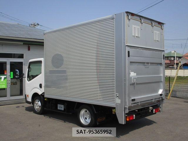 Nissan ATLAS 2014-12 260821-2