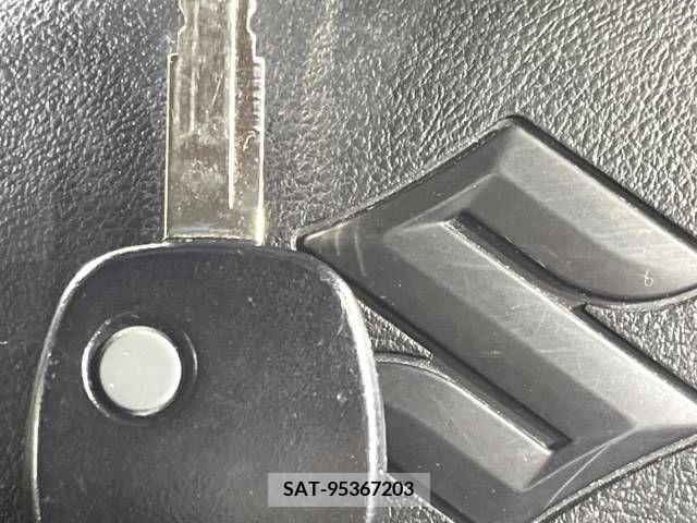 Suzuki ALTO 2019-01 377968-5