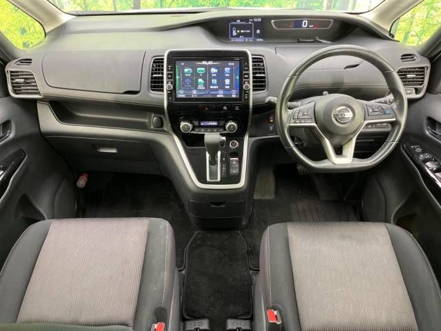 Nissan SERENA 2016-09 186210-1