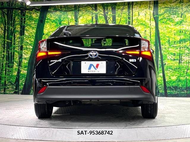 Toyota PRIUS 2020-12 381397-15