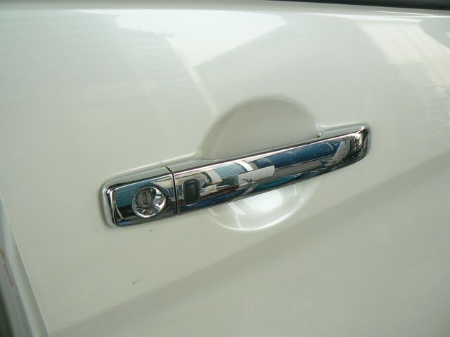 Nissan SERENA 2016-01 193206-22