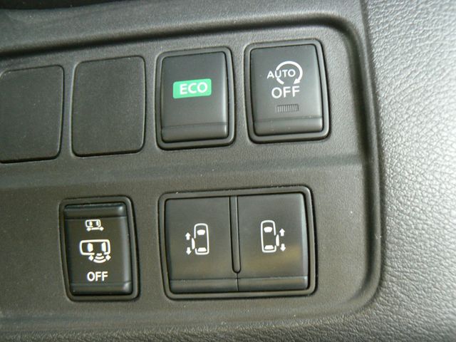 Nissan SERENA 2016-01 193206-14