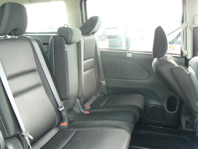 Nissan SERENA 2016-01 193206-7
