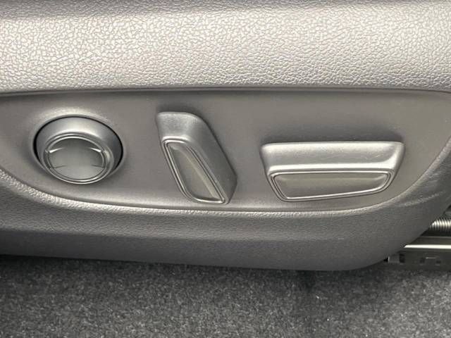 Toyota RAV4 2021-12 7233-5