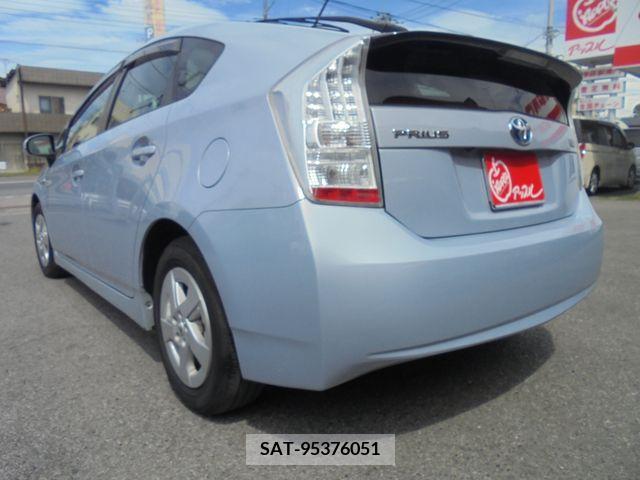 Toyota PRIUS 2011-08 350537-2