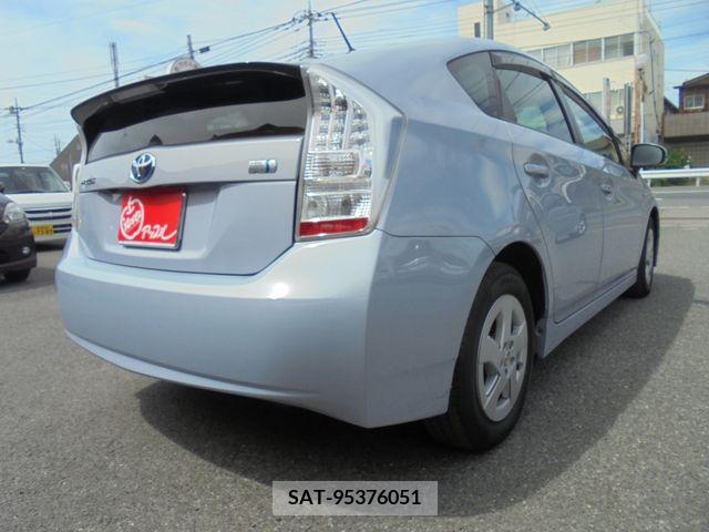 Toyota PRIUS 2011-08 350537-4