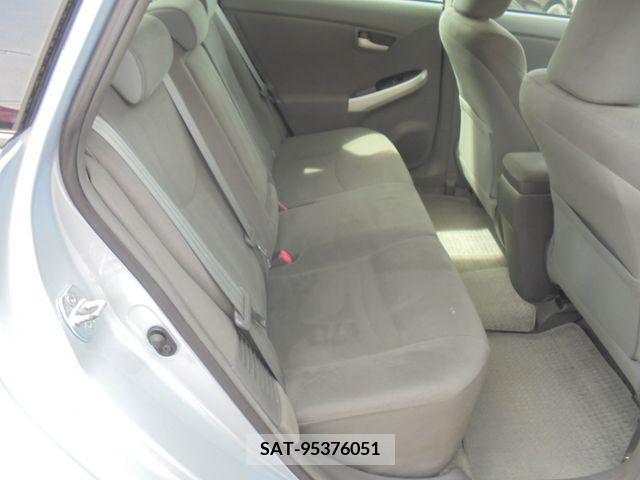 Toyota PRIUS 2011-08 350537-6