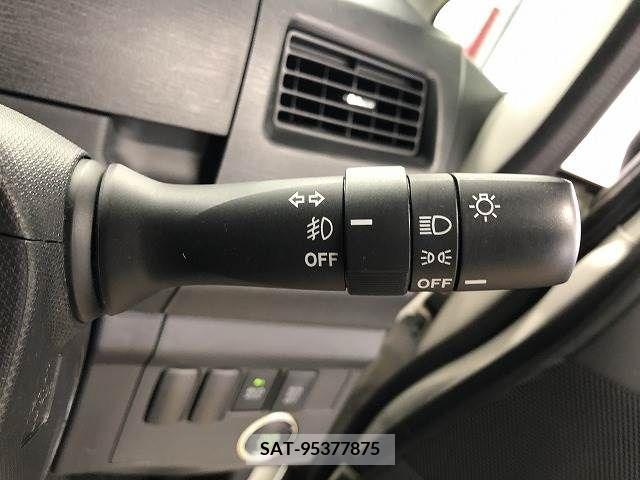 Daihatsu MOVE CUSTOM 2011-12 216835-9