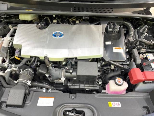 Toyota PRIUS PHV 2018-02 23935-18